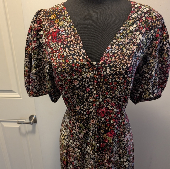 GAP - Floral V-Neck Puff Sleeve Maxi Dress -Size L - Picture 3 of 13